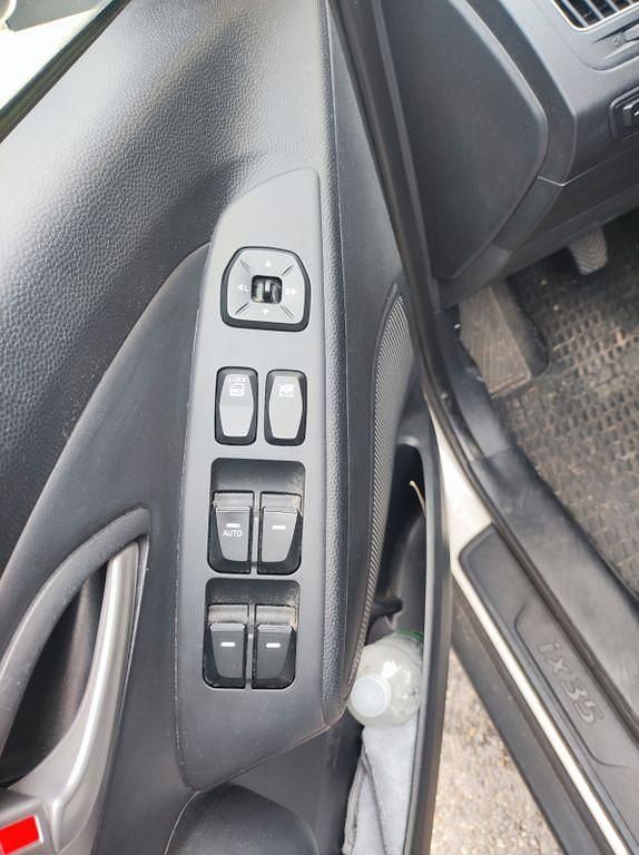 Gebraucht Hyundai ix35 Edition 135 PS (99 kW) 2013 Weiß SUV