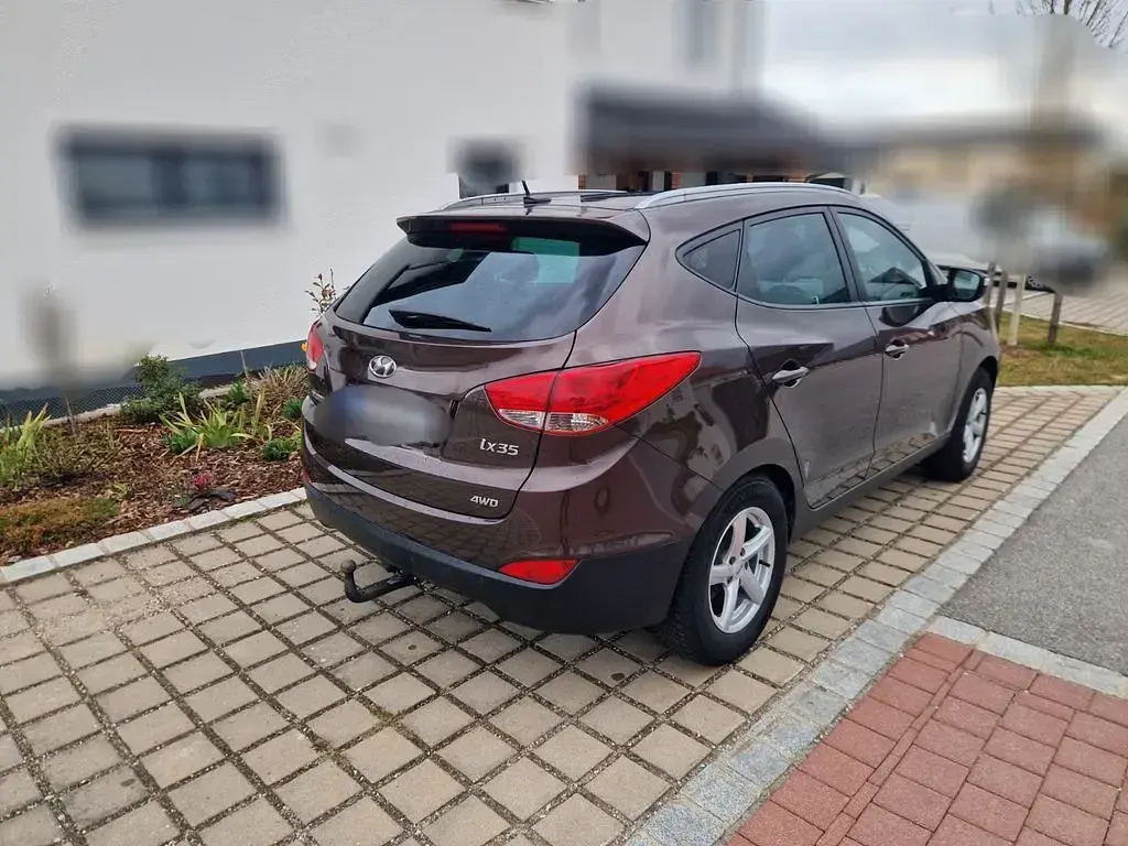 Gebraucht Hyundai ix35 Style 163 PS (119 kW) 2012 Braun SUV