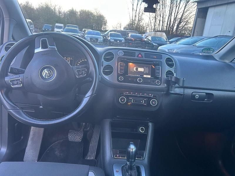 Gebraucht VW Golf VI 122 PS (89 kW) 2013 Silber Kleinwagen