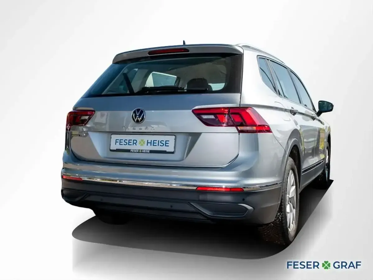 Gebraucht VW Tiguan Allspace Life 150 PS (110 kW) 2025 Pyritsilber metallic SUV