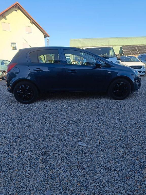 Gebraucht Opel Corsa Color Edition 87 PS (63 kW) 2011 Blau Kleinwagen