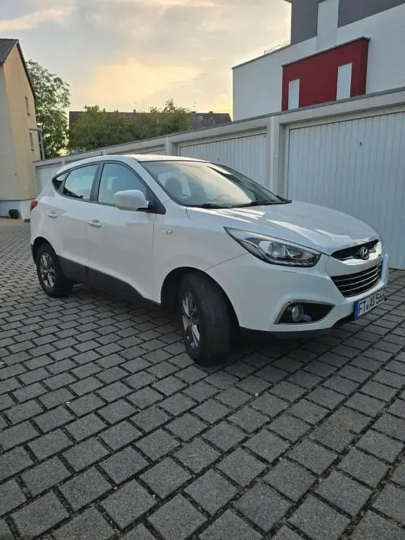 Gebraucht Hyundai ix35 Edition 116 PS (85 kW) 2014 Weiß SUV