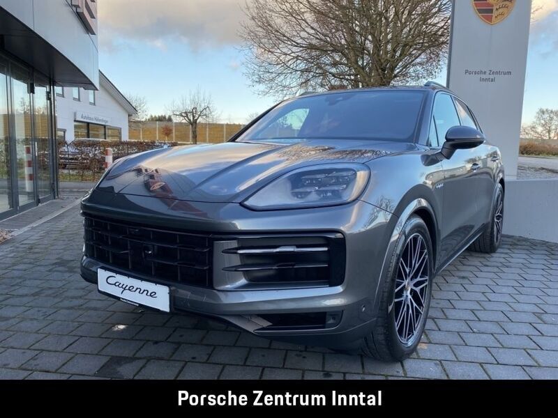 Quarzitgraumetallic Gebraucht 2025 Porsche Cayenne SUV | 119.690 € (Fairer Preis) - Bild 1/4