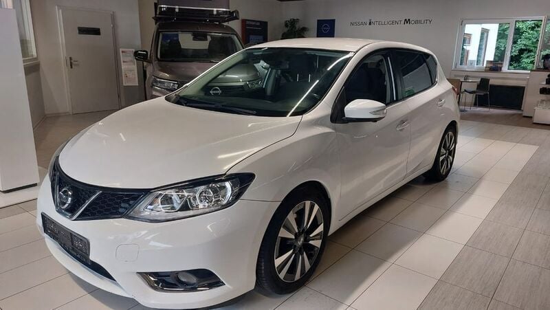 Weiß Gebraucht 2014 Nissan Pulsar Acenta Limousine | 7.950 € (Fairer Preis) - Bild 1/4