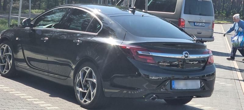 Gebraucht Opel Insignia 170 PS (125 kW) 2017 Schwarz Limousine