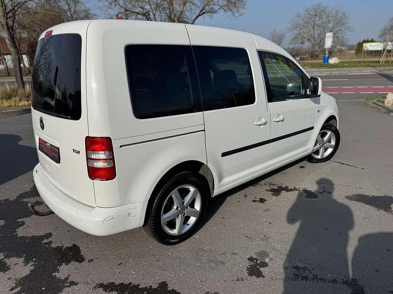 Gebraucht VW Caddy Trendline 102 PS (75 kW) 2013 Weiß Van / Kleinbus