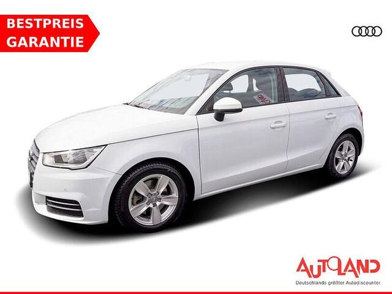 Weiss Gebraucht 2015 Audi A1 Comfort Kleinwagen | 11.490 € - Bild 1/4