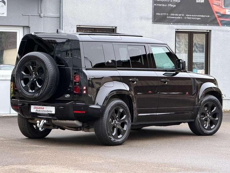 Gebraucht Land Rover Defender SE Dynamic 249 PS (183 kW) 2023 Santorini black SUV
