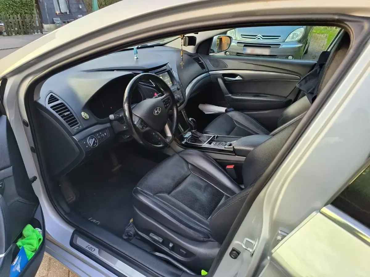Gebraucht Hyundai i40 136 PS (100 kW) 2015 Silber Limousine