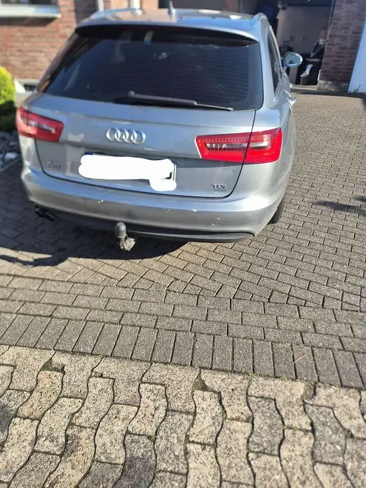 Gebraucht Audi A6 177 PS (130 kW) 2013 Grau Kombi