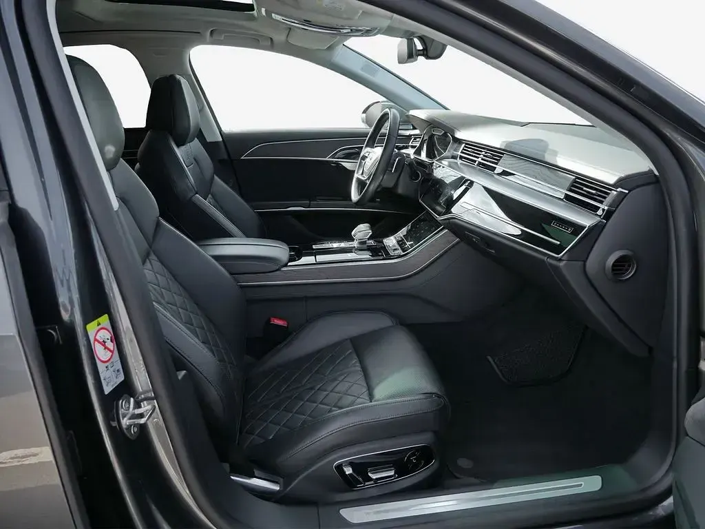 Gebraucht Audi A8L Sport 286 PS (210 kW) 2021 Daytonagrau perleffekt Limousine