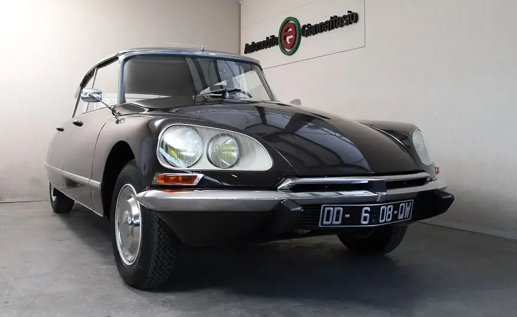 Gebraucht Citroën DS 109 PS (80 kW) 1968 Braun Limousine