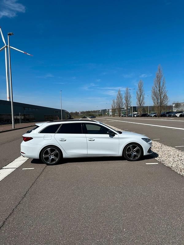Gebraucht Seat Leon FR 150 PS (110 kW) 2021 Weiß Kombi