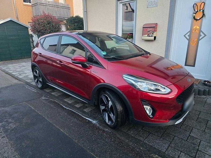 Gebraucht Ford Fiesta Active X 101 PS (74 kW) 2020 Rot Kleinwagen
