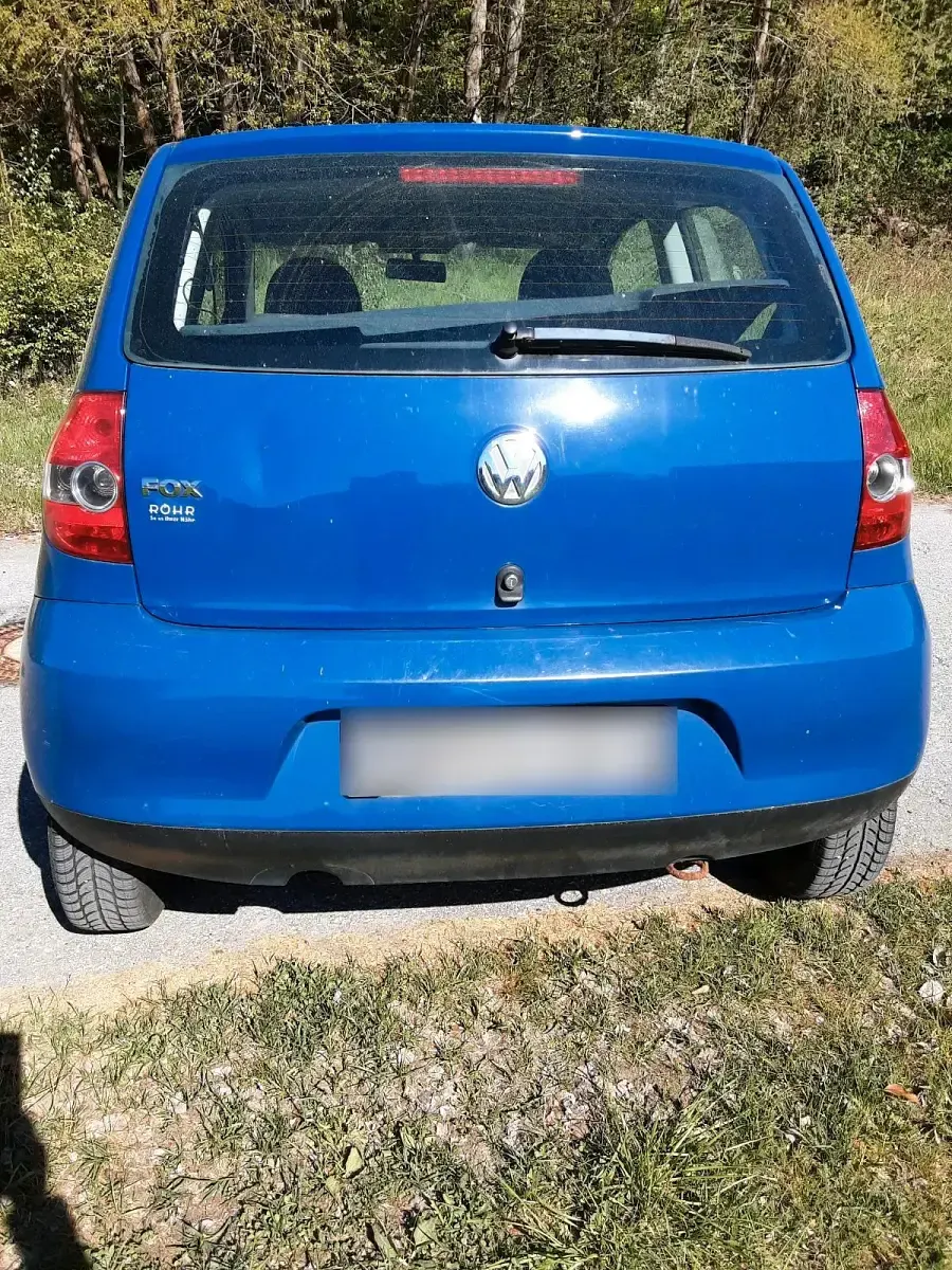 Używany VW Fox 54 KM (39 kW) 2005 Niebieski Hatchback