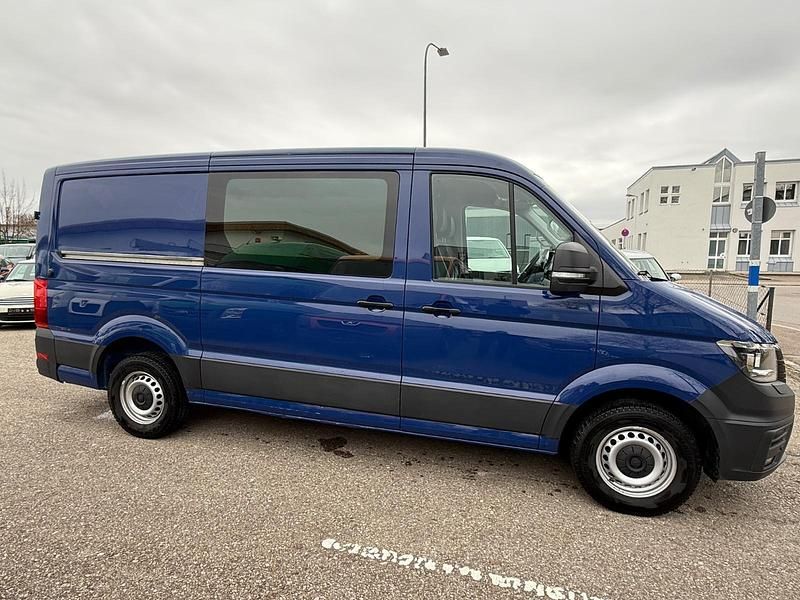 Gebraucht VW Crafter 140 PS (102 kW) 2020 Blau Van