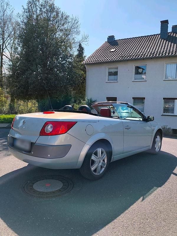 Gebraucht Renault Mégane Cabriolet 113 PS (83 kW) 2004 Silber Cabrio