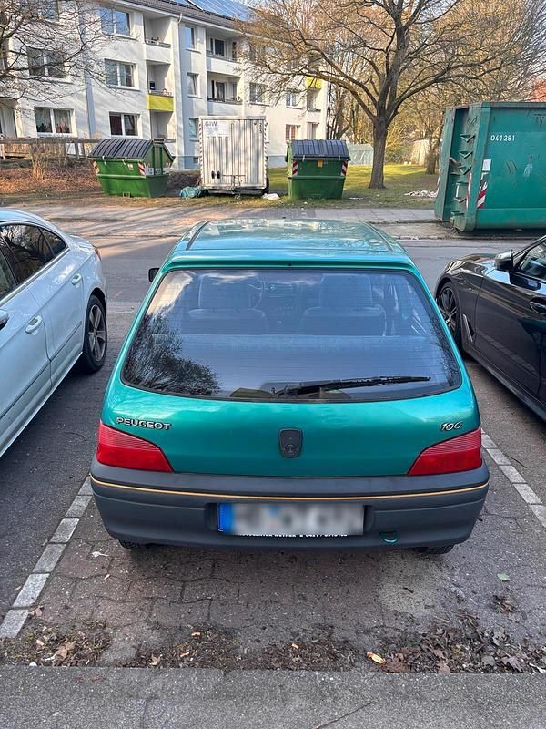 Gebraucht Peugeot 106 45 PS (33 kW) 1997 Grün Kleinwagen