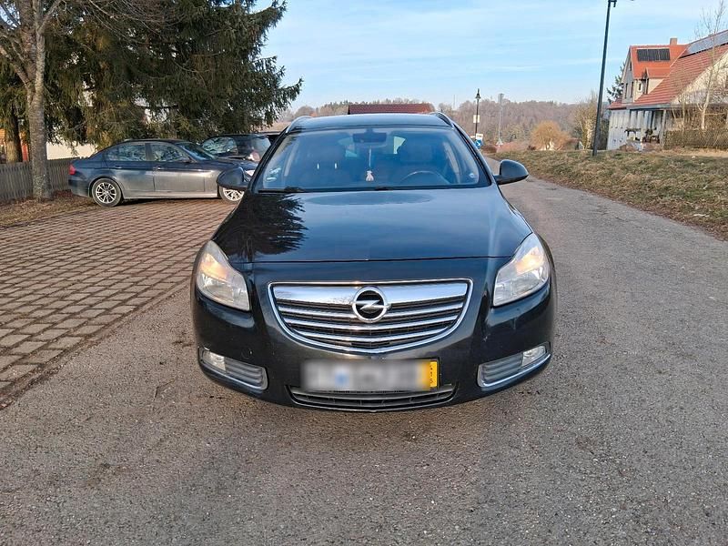 Gebraucht Opel Insignia 160 PS (117 kW) 2011 Schwarz Kombi