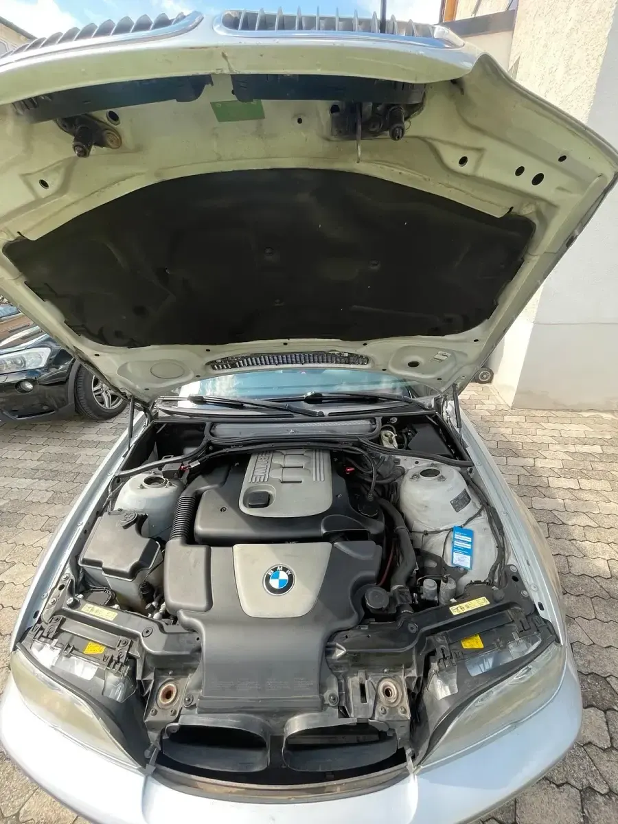 Gebraucht BMW 320 Cabriolet 150 PS (110 kW) 2006 Silber Cabrio