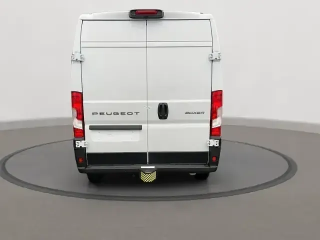 Gebraucht Peugeot Boxer 140 PS (102 kW) 2024 Weiss Van