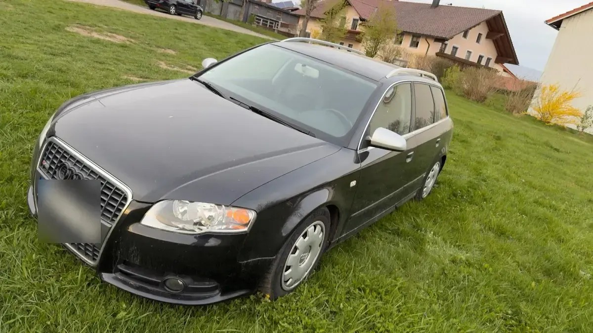 Używany Audi A4 140 KM (102 kW) 2005 Czarny Kombi
