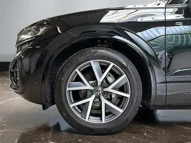 Gebraucht VW Touareg R-line 286 PS (210 kW) 2025 Schwarz SUV