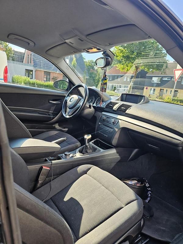 Gebraucht BMW 120 Coupé 177 PS (130 kW) 2009 Schwarz Coupé