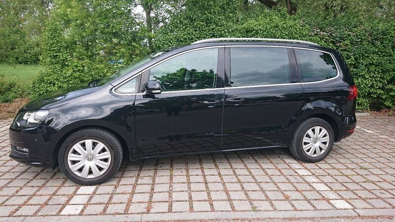 Schwarz Gebraucht 2015 VW Sharan Highline Van / Kleinbus | 19.000 € (Fairer Preis) - Bild 1/4