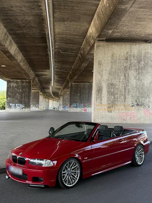 Gebraucht BMW 330 Cabriolet 231 PS (169 kW) 2003 Rot Cabrio
