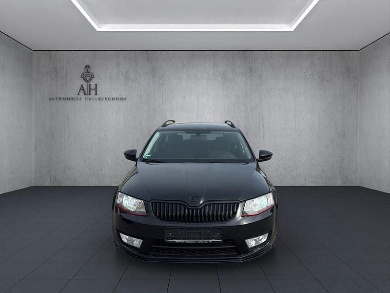 Gebraucht Skoda Octavia Ambition 150 PS (110 kW) 2016 Schwarz Kleinwagen