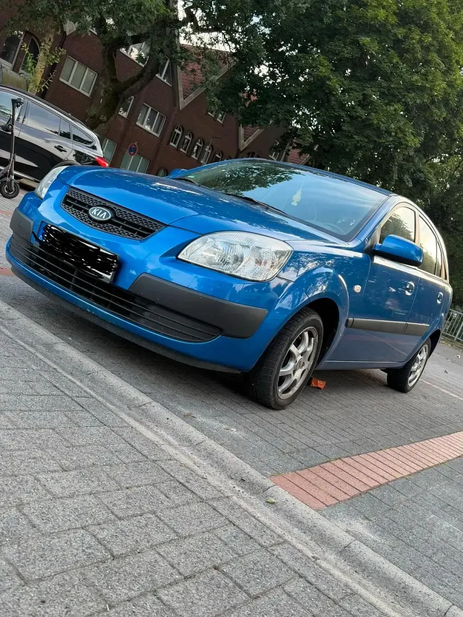 Gebraucht Kia Rio 96 PS (70 kW) 2006 Blau Kleinwagen