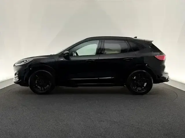 Gebraucht Ford Kuga ST-Line X 242 PS (177 kW) 2024 Schwarz SUV
