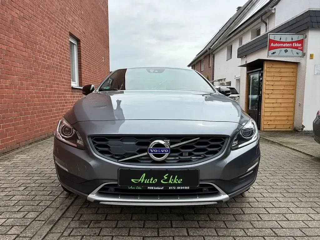 Gebraucht Volvo S60 CC Pro 190 PS (139 kW) 2017 Grau Limousine