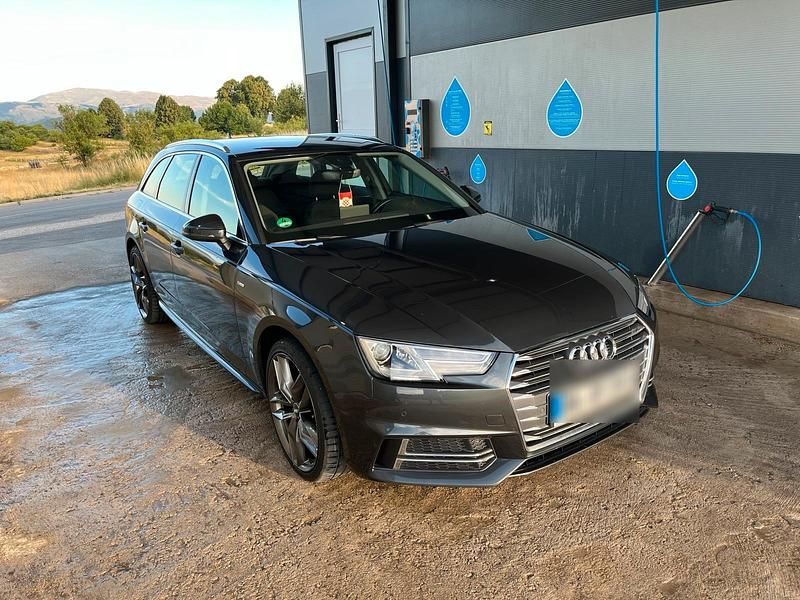 Grau Gebraucht 2016 Audi A4 S-Line Kombi | 16.900 € (Etwas zu teuer) - Bild 1/4