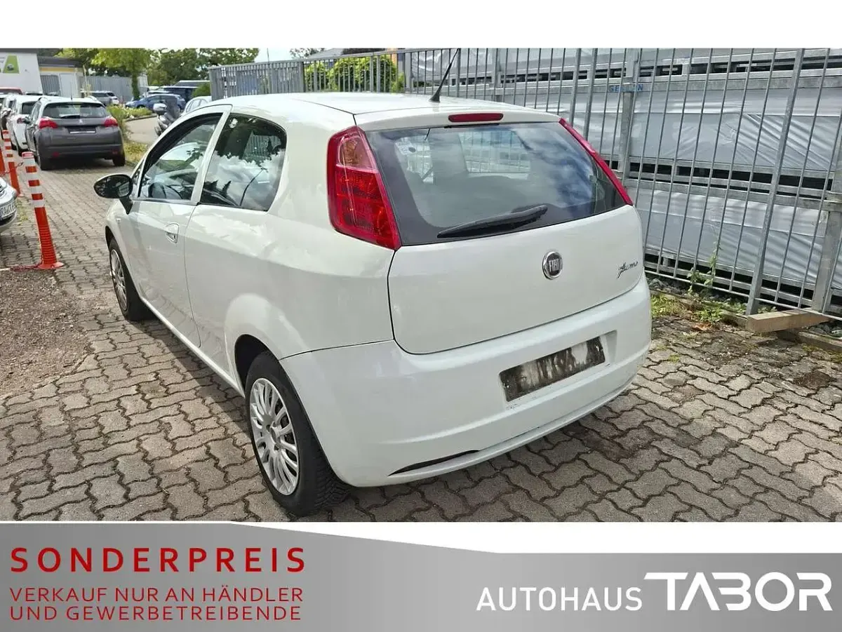 Gebraucht Fiat Grande Punto 65 PS (47 kW) 2011 Colore esterno (bianco divino) Kleinwagen