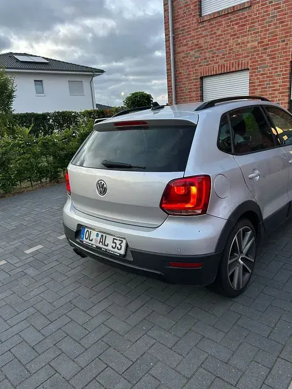 Gebraucht VW Polo Cross 105 PS (77 kW) 2010 Silber Kleinwagen