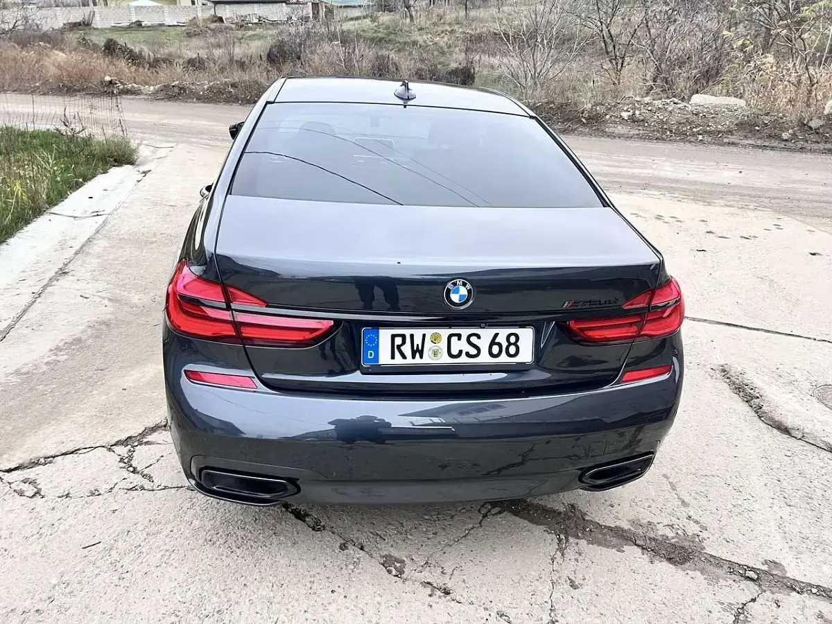 Gebraucht BMW 730 265 PS (194 kW) 2018 Limousine
