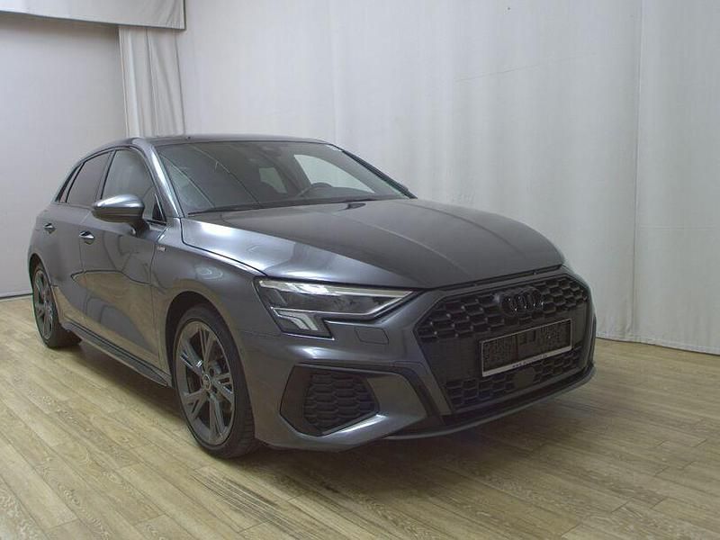 Gebraucht Audi A3 S-Line 150 PS (110 kW) 2022 Daytonagrau perleffekt Limousine