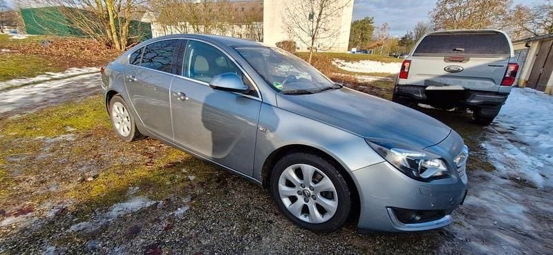 Grau Gebraucht 2014 Opel Insignia Edition Limousine | 8.000 € (Guter Preis) - Bild 1/4