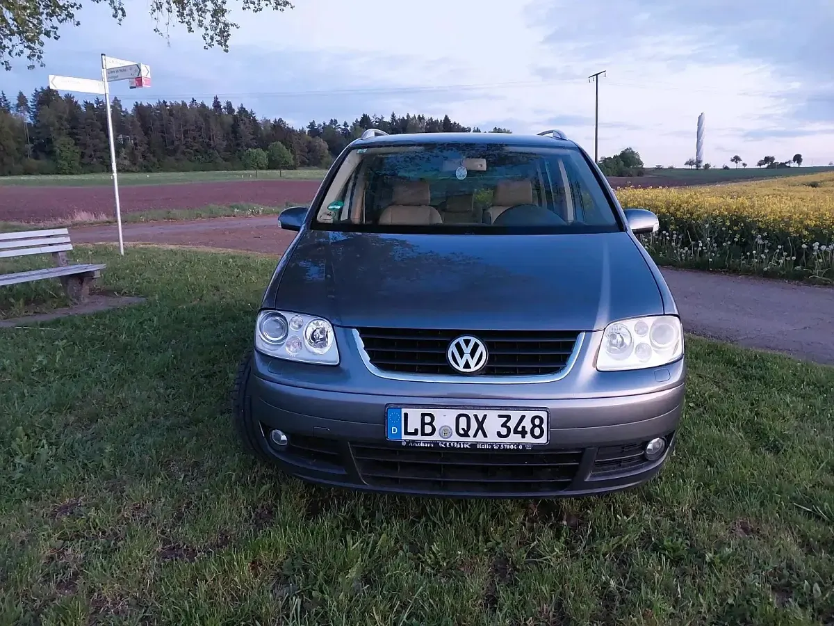 Gebraucht VW Touran 140 PS (102 kW) 2004 Grau Van / Kleinbus