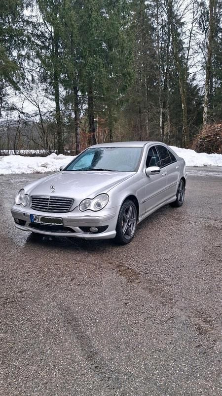 Gebraucht Mercedes C320 218 PS (160 kW) 2003 Silber Limousine