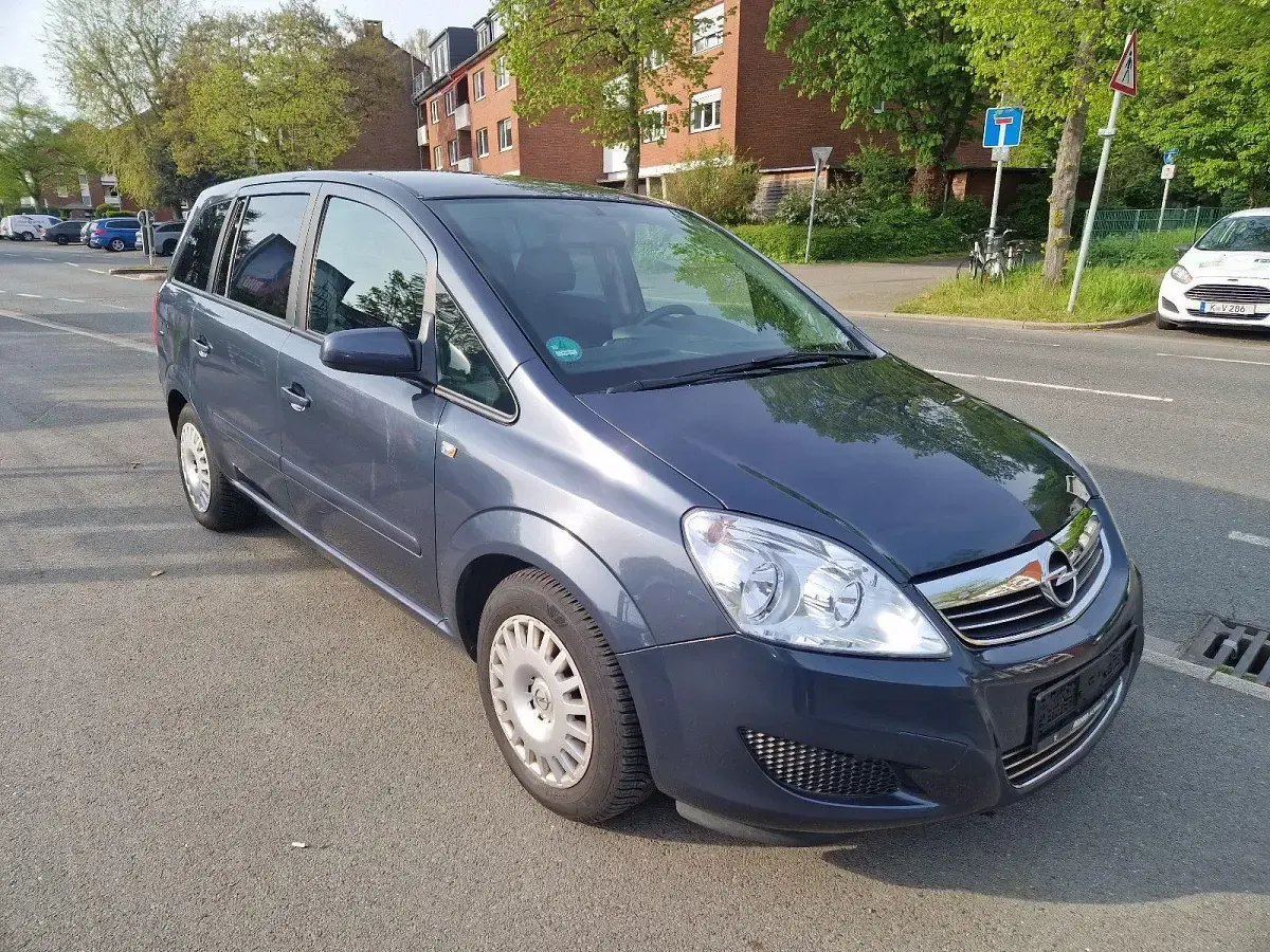 Gebraucht Opel Zafira Edition 140 PS (102 kW) 2009 Grau Van / Kleinbus
