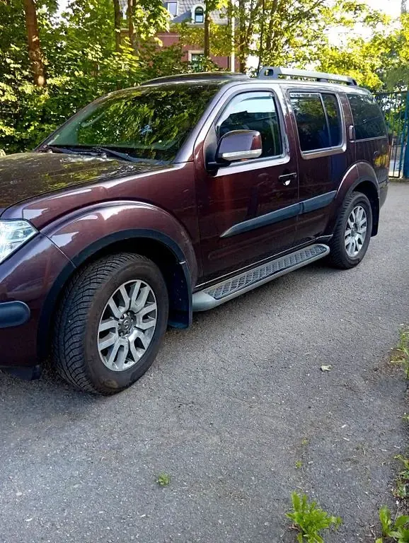 Gebraucht Nissan Pathfinder 190 PS (139 kW) 2011 Braun SUV