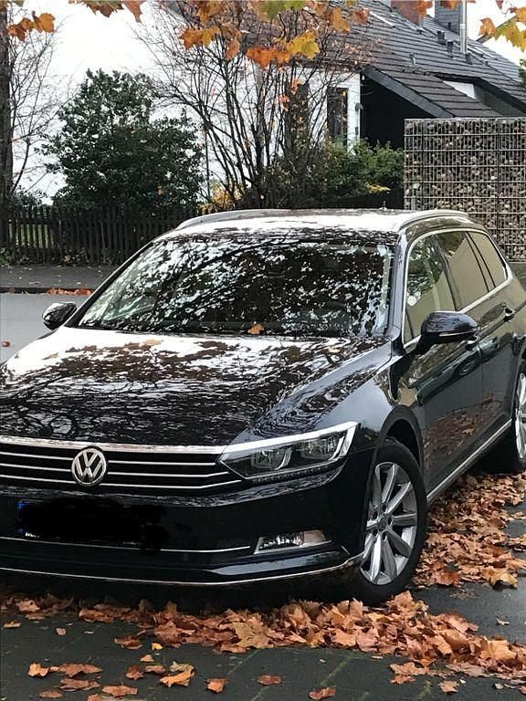 Schwarz Gebraucht 2016 VW Passat Highline Kombi | 16.250 € (Fairer Preis) - Bild 1/4