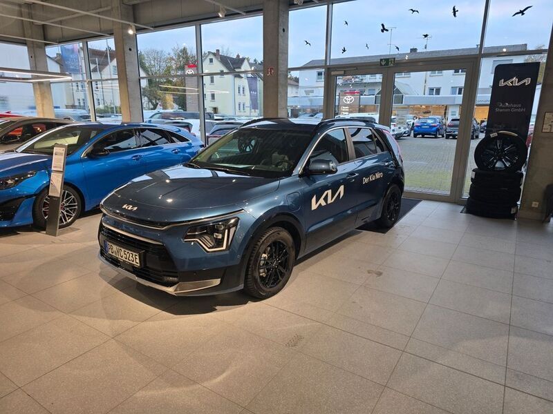 (m4b) mineralblau met. Gebraucht 2023 Kia Niro 2 SUV | 34.990 € (Etwas zu teuer) - Bild 1/4