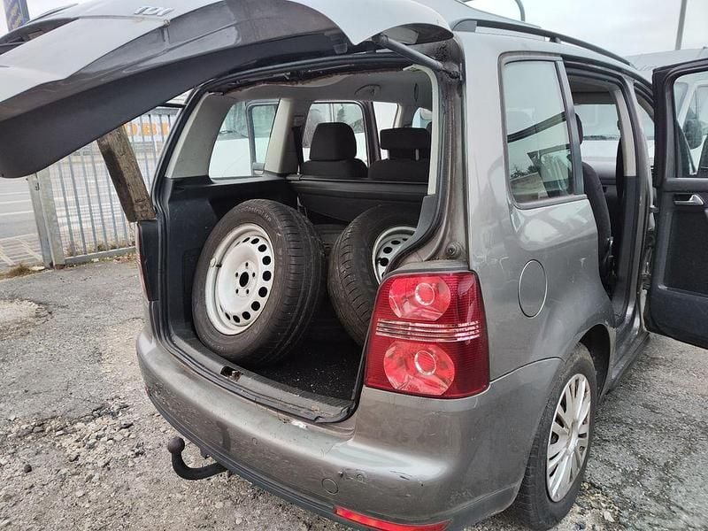 Gebraucht VW Touran Trendline 105 PS (77 kW) 2008 Grau Van / Kleinbus