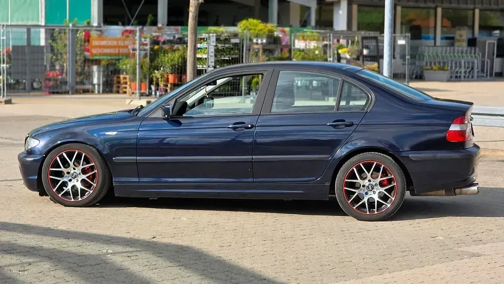 Second-hand BMW 02 140 CP (102 kW) 2003 Albastru Berlinǎ