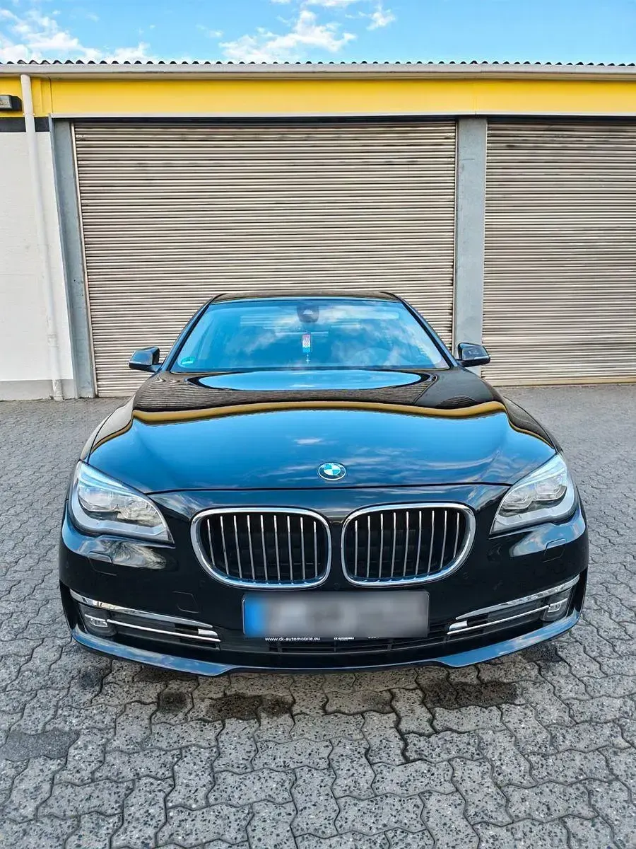 Gebraucht BMW 740 Performance 313 PS (230 kW) 2014 Schwarz Limousine