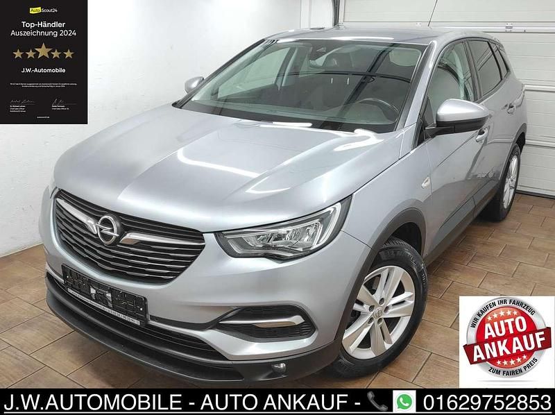 Kontrast grau/quarz silber Gebraucht 2020 Opel Grandland X SUV | 12.299 € (Guter Preis) - Bild 1/4